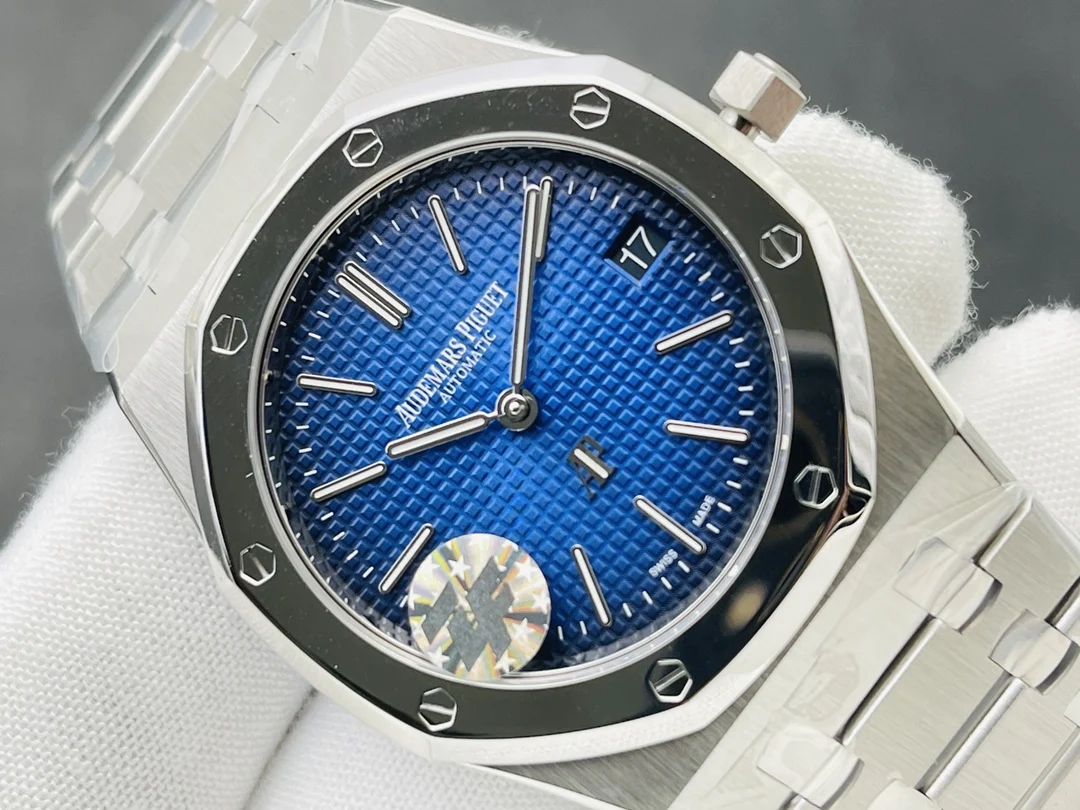 Audemars Piguet Royal Oak Tapisserie White Gold Blue Dial 15202IP 39mm — photographed off the sweep