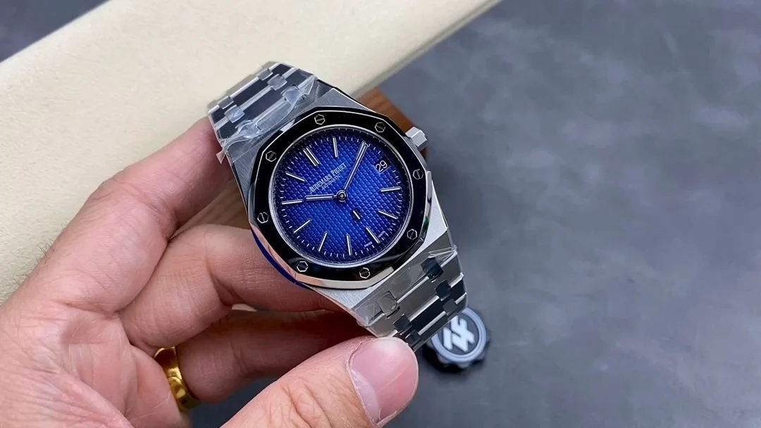 Audemars Piguet Royal Oak Tapisserie White Gold Blue Dial 15202IP 39mm