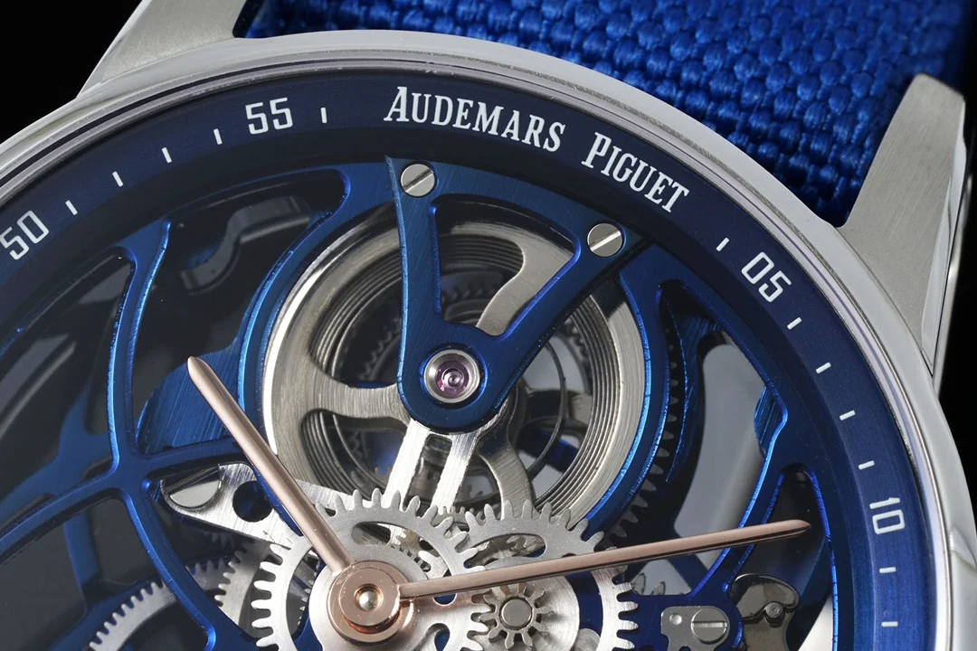Audemars Piguet Royal Oak Tourbillon 26600 — photographed off the sweep