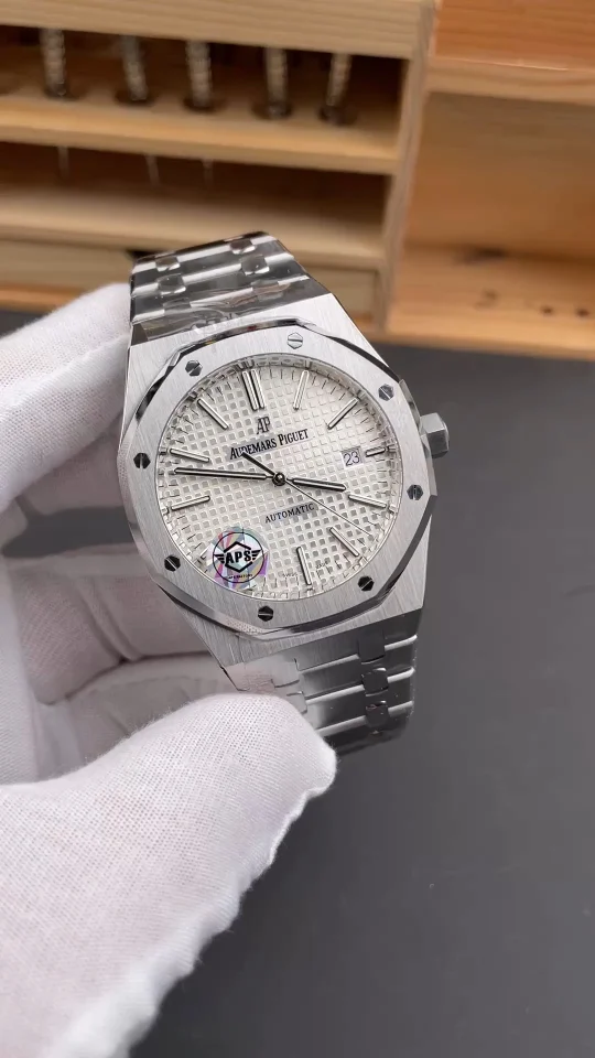 Audemars Piguet Royal Oak White Dial 15400