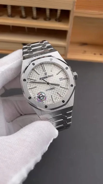Audemars Piguet Royal Oak White Dial 15400