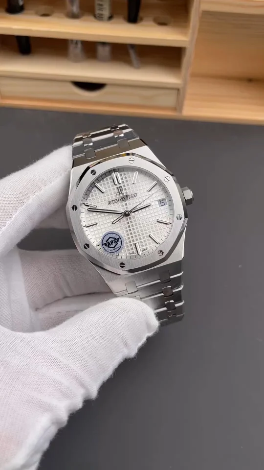Audemars Piguet Royal Oak White Dial 15500 41mm