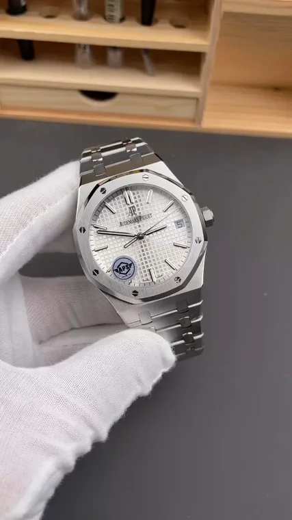 Audemars Piguet Royal Oak White Dial 15500 41mm