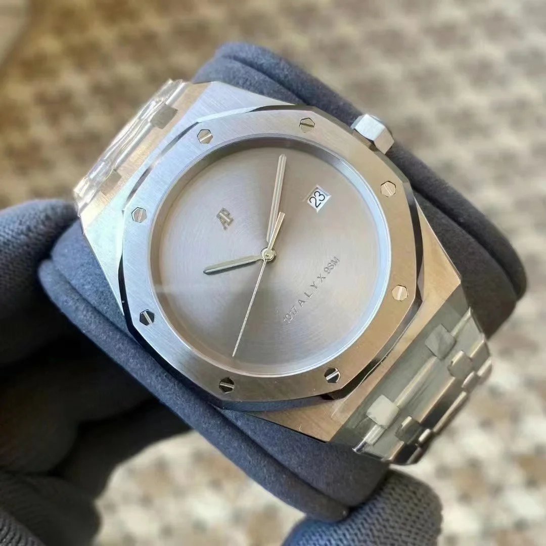 Audemars Piguet Steel 15400 — photographed off the sweep