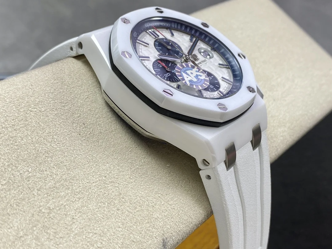 Audemars Piguet Titanium 26400 — photographed off the sweep