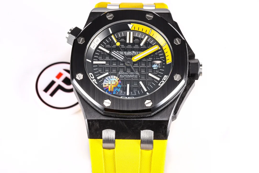Audemars Piguet Titanium Blue Dial 15706 42mm — detail