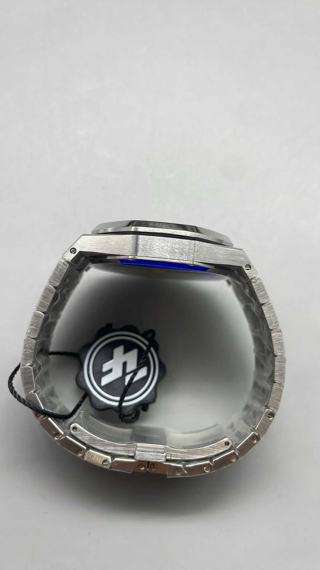 Audemars Piguet White Dial 15450 37mm — photographed off the sweep