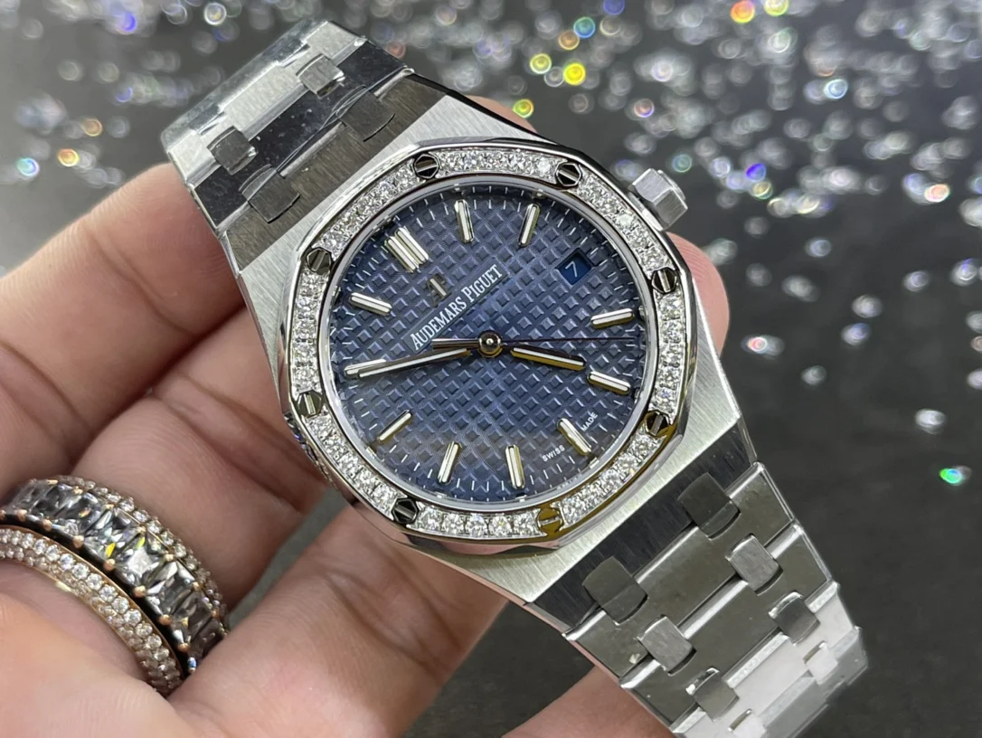 Audemars Piguet White Gold — photographed off the sweep