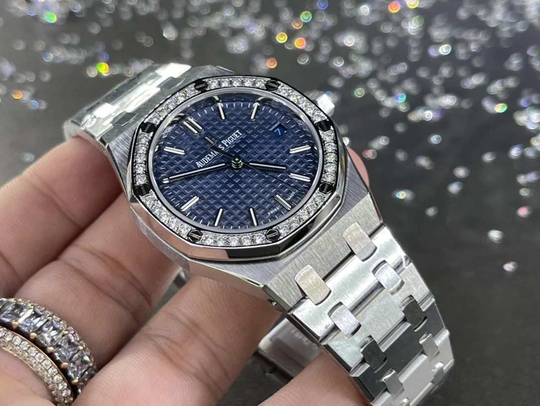 Audemars Piguet White Gold — photographed off the sweep
