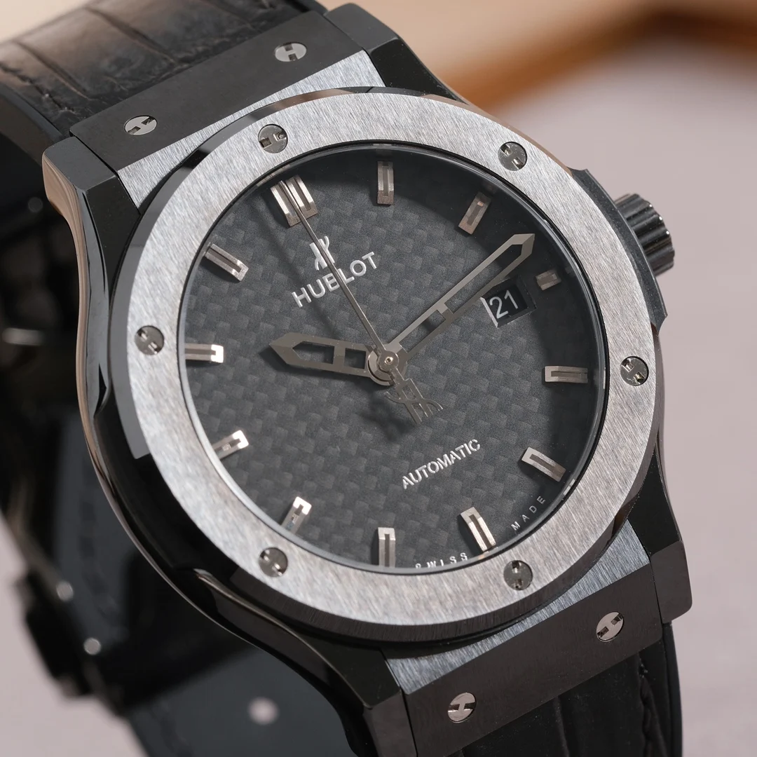 Black carbon fiber style — photographed off the sweep