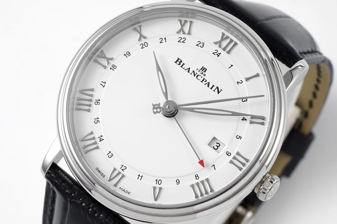 Blancpain 40mm — photographed off the sweep
