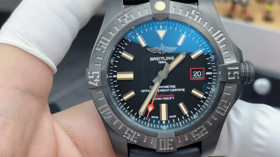 Breitling Avenger — photographed off the sweep