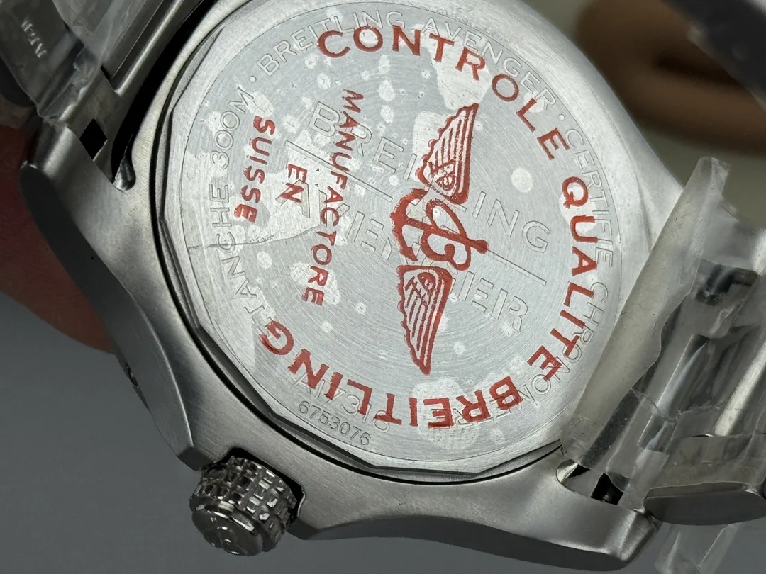 Breitling Avenger — photographed off the sweep