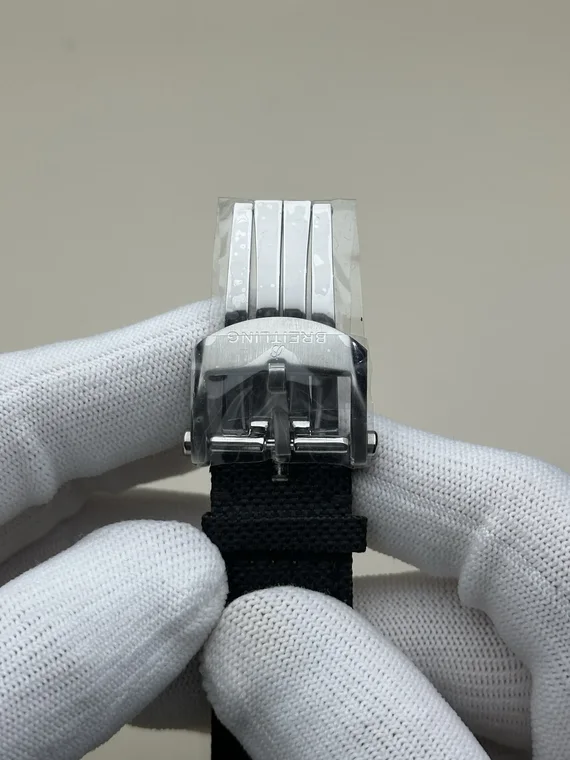 Breitling Avenger 42mm