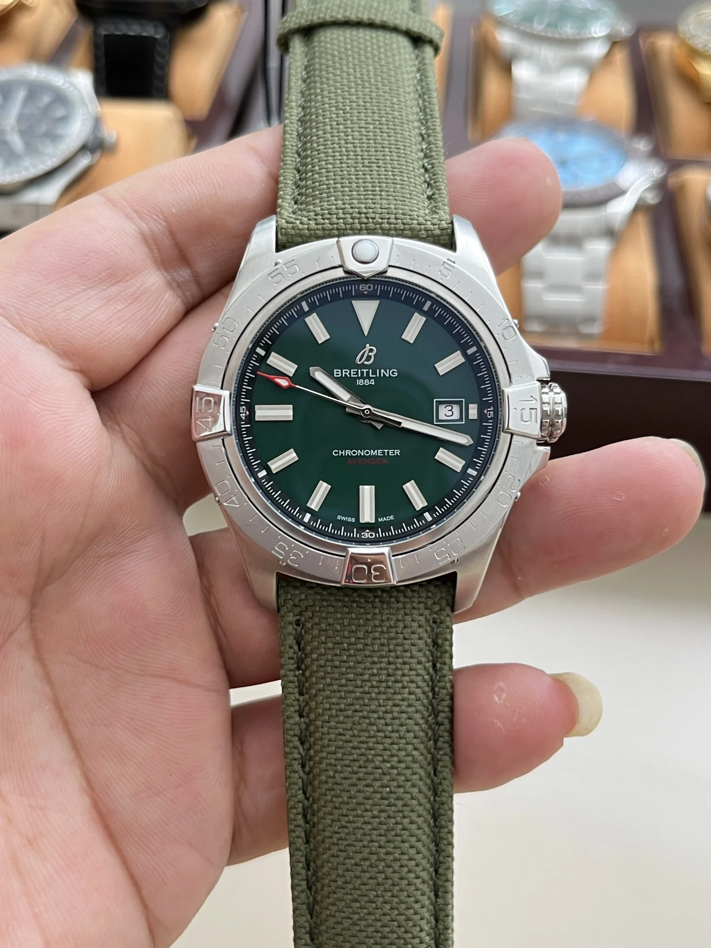 Breitling Avenger Green Dial — photographed off the sweep