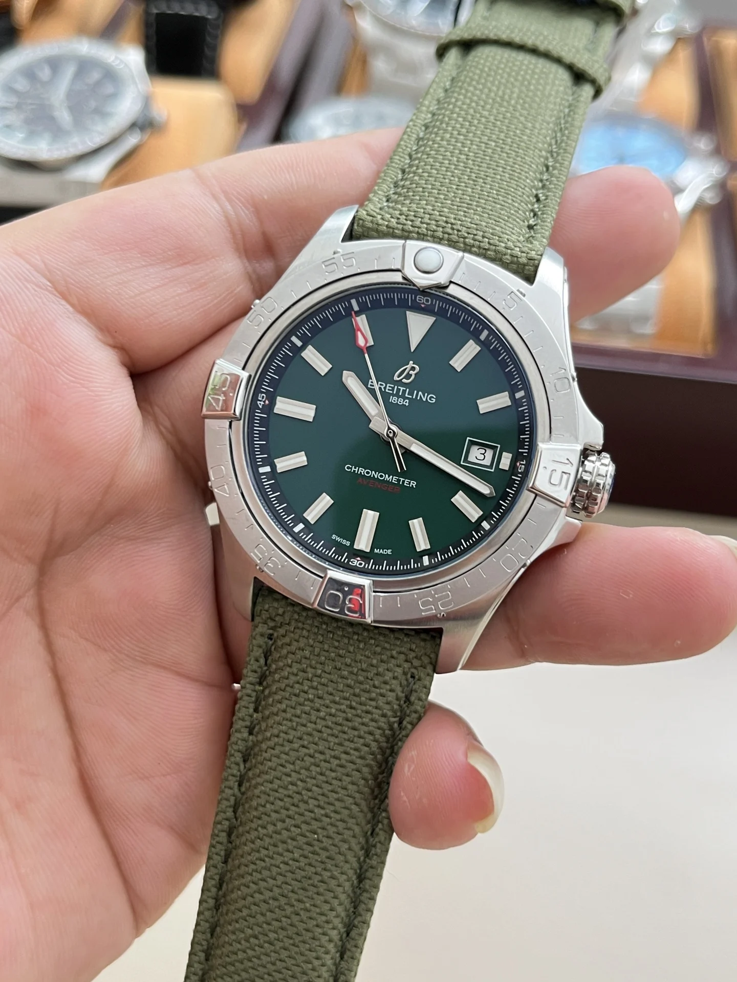 Breitling Avenger Green Dial — photographed off the sweep