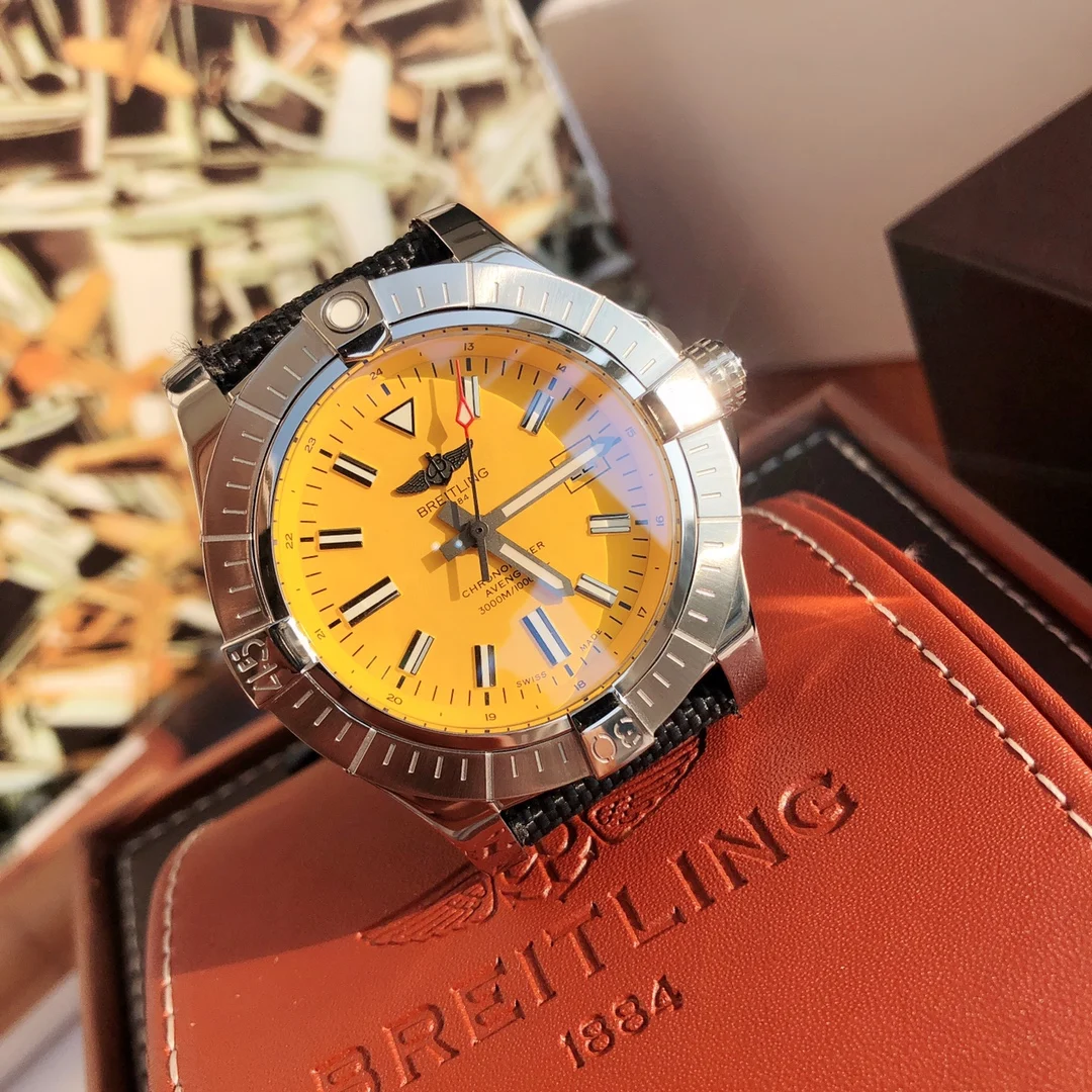 Breitling Avenger Steel 45mm — photographed off the sweep