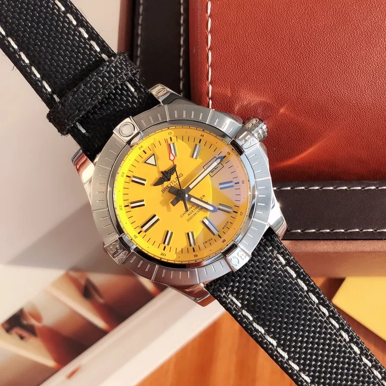 Breitling Avenger Steel 45mm