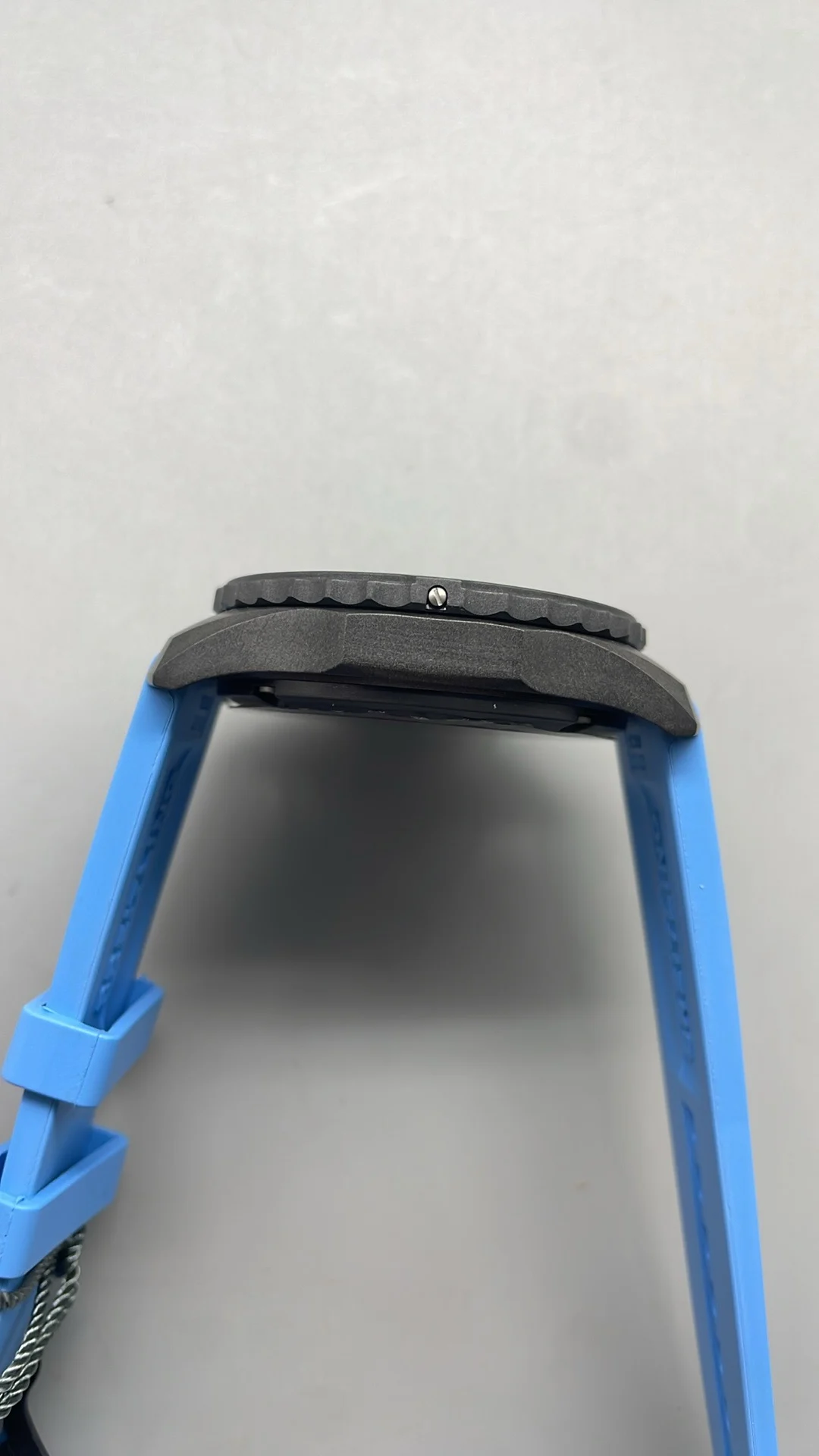 Breitling Carbon — photographed off the sweep