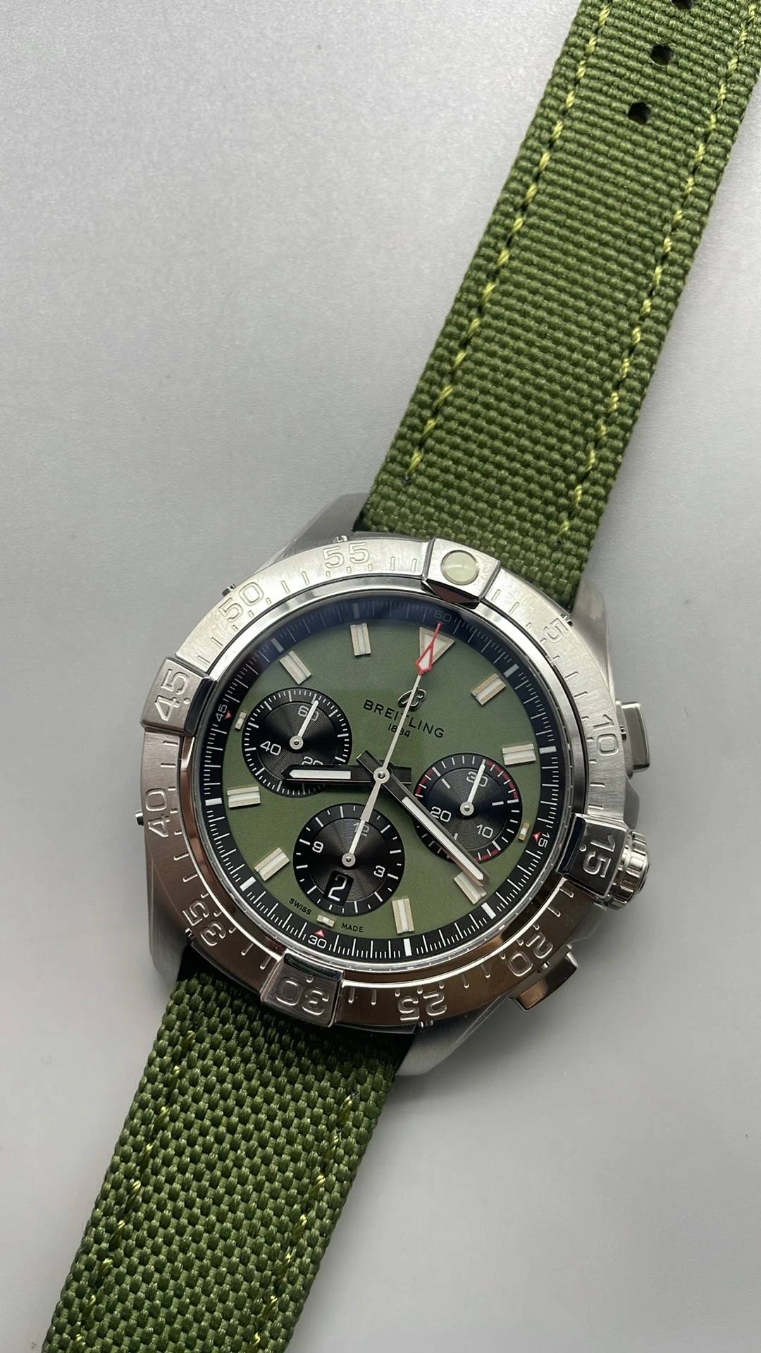 Breitling Green Dial — photographed off the sweep