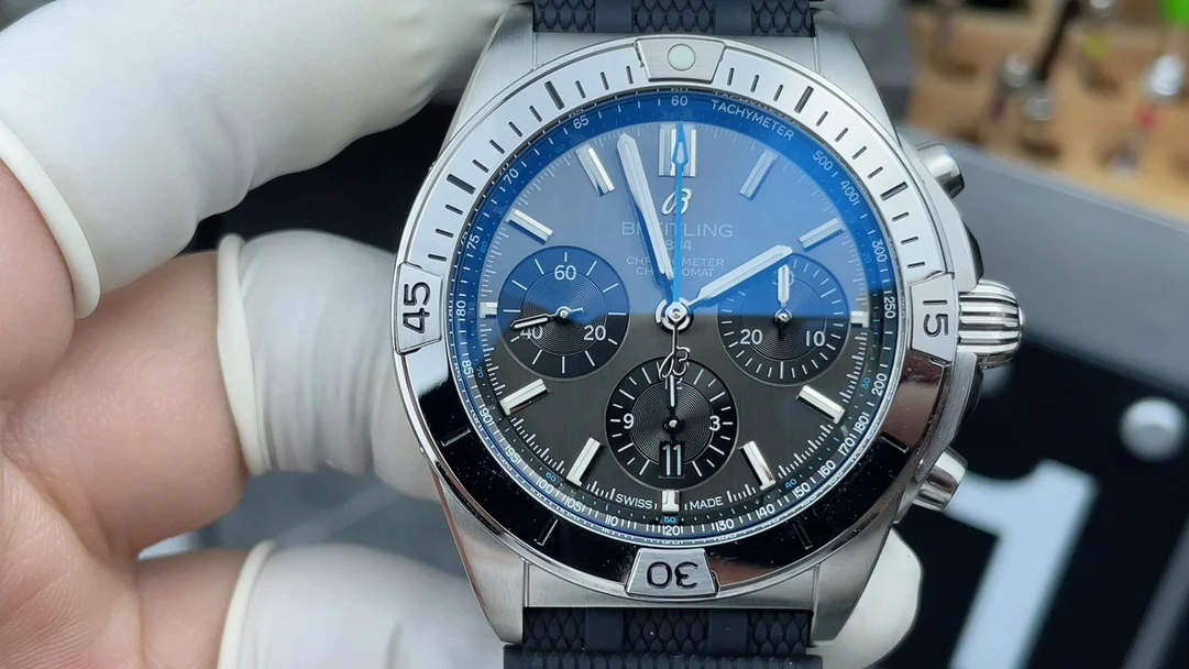Breitling Grey Dial — photographed off the sweep