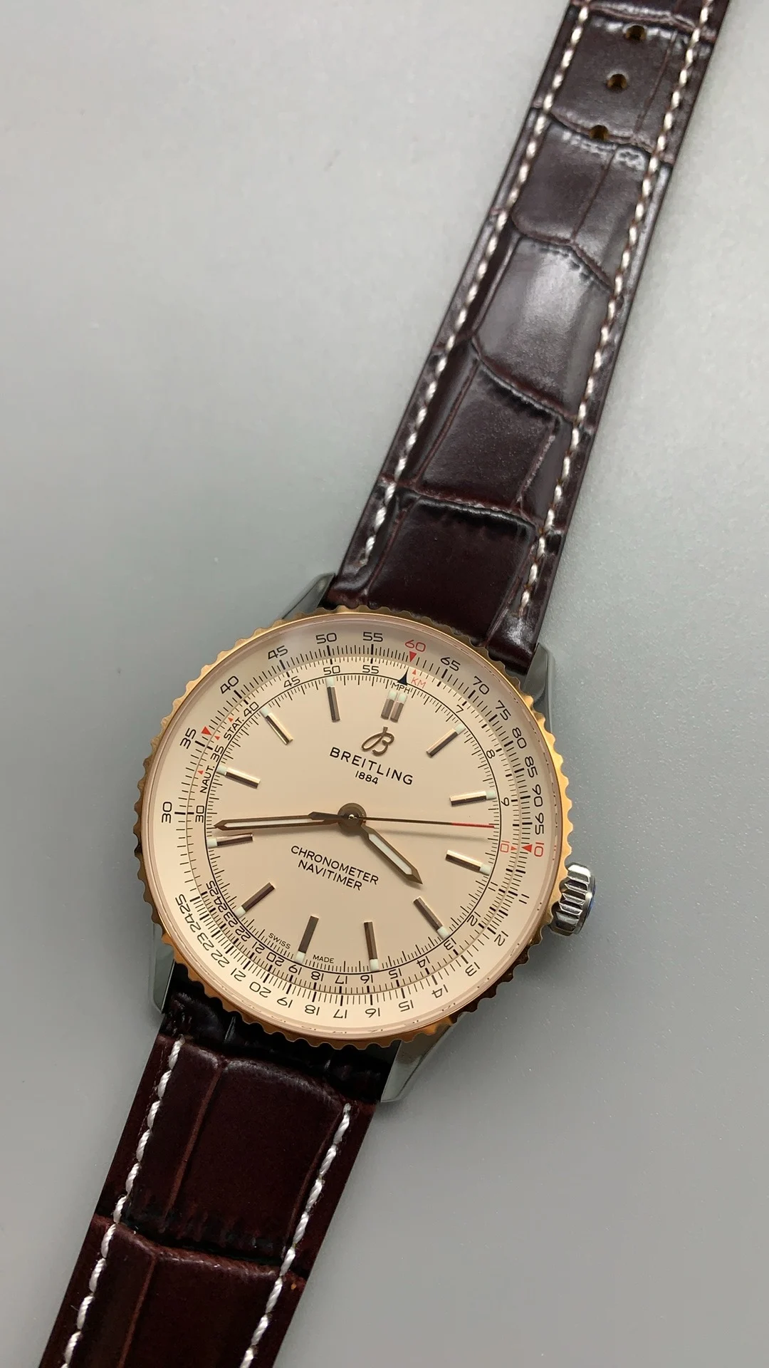 Breitling Navitimer 40mm — photographed off the sweep