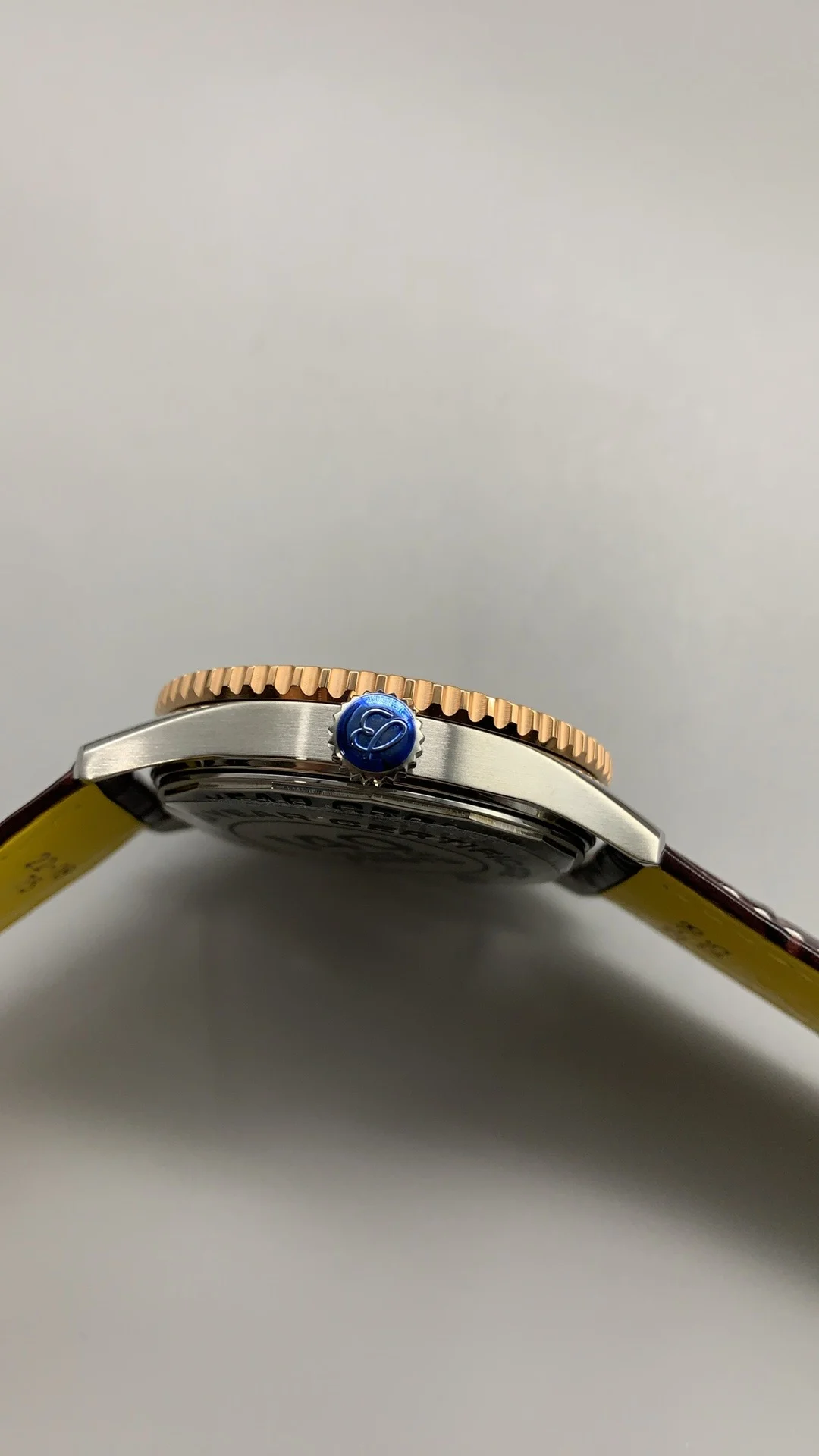Breitling Navitimer 40mm — photographed off the sweep