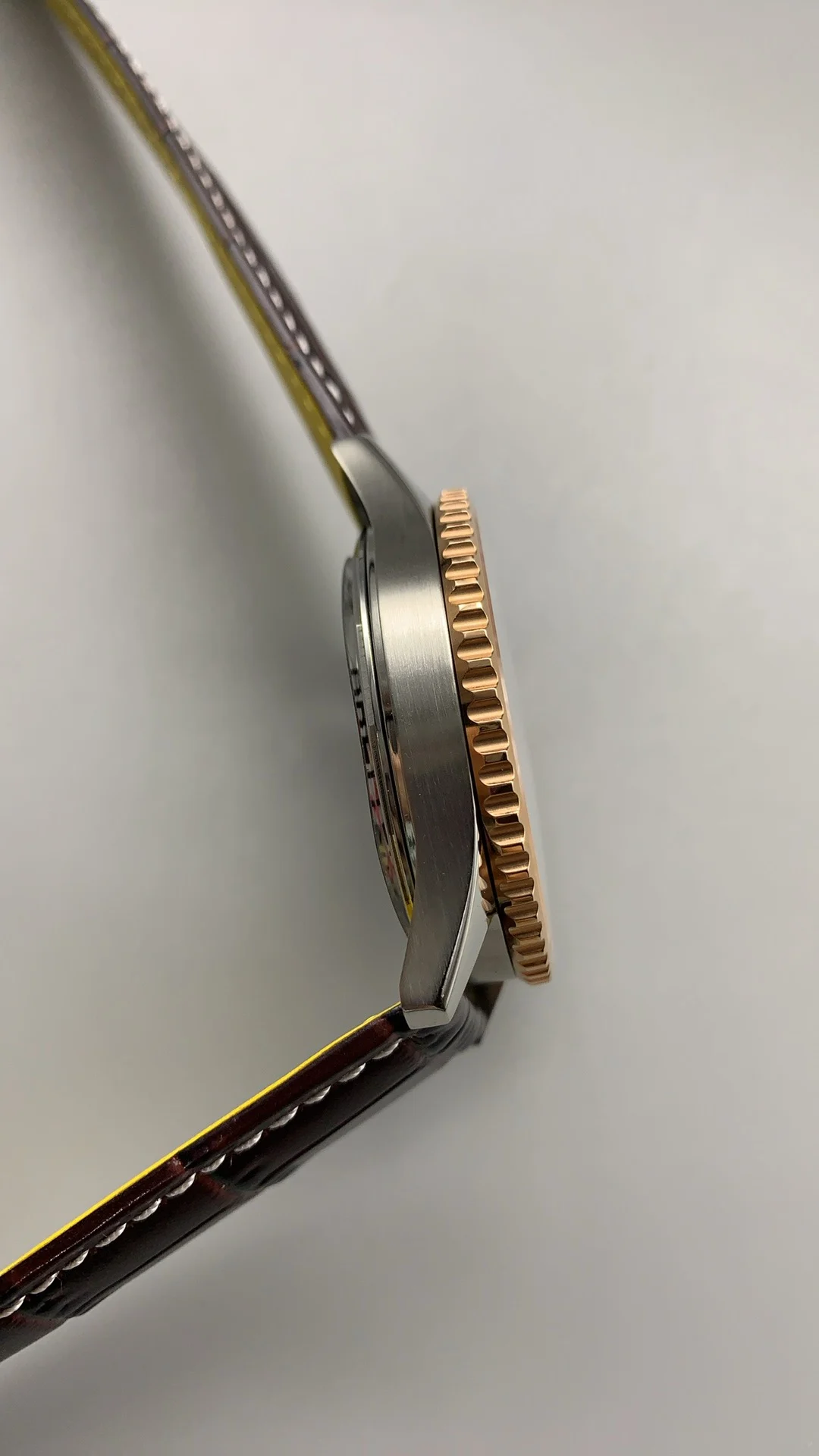 Breitling Navitimer 40mm — photographed off the sweep
