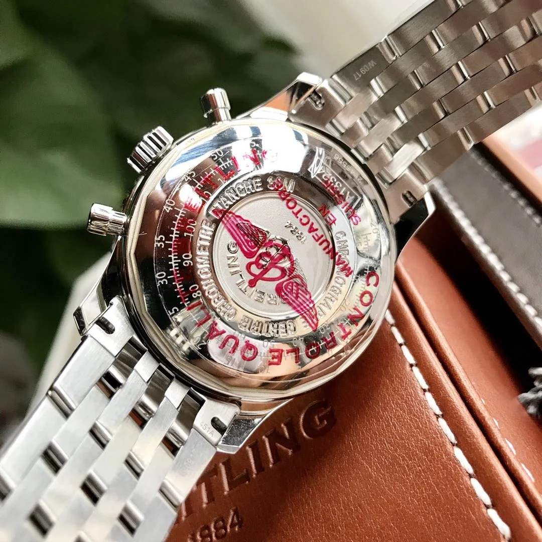 Breitling Navitimer 42mm — photographed off the sweep