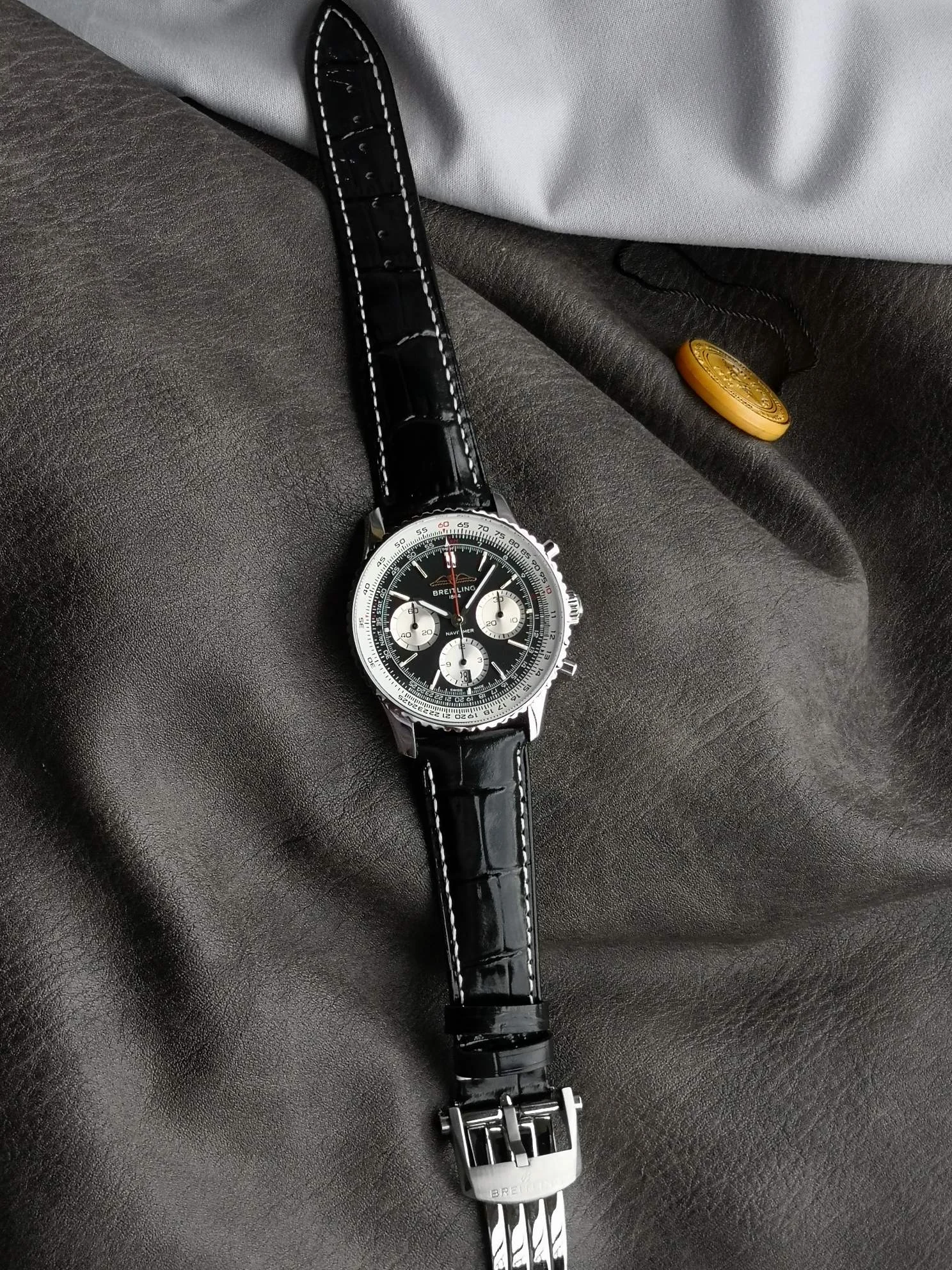 Breitling Navitimer 43mm — photographed off the sweep