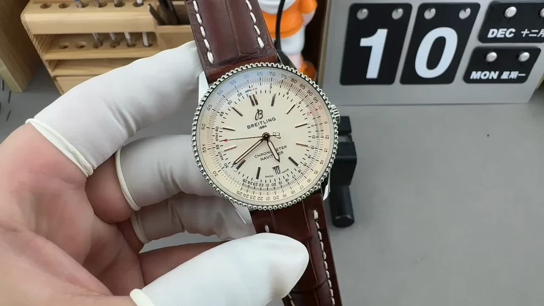 Breitling Navitimer