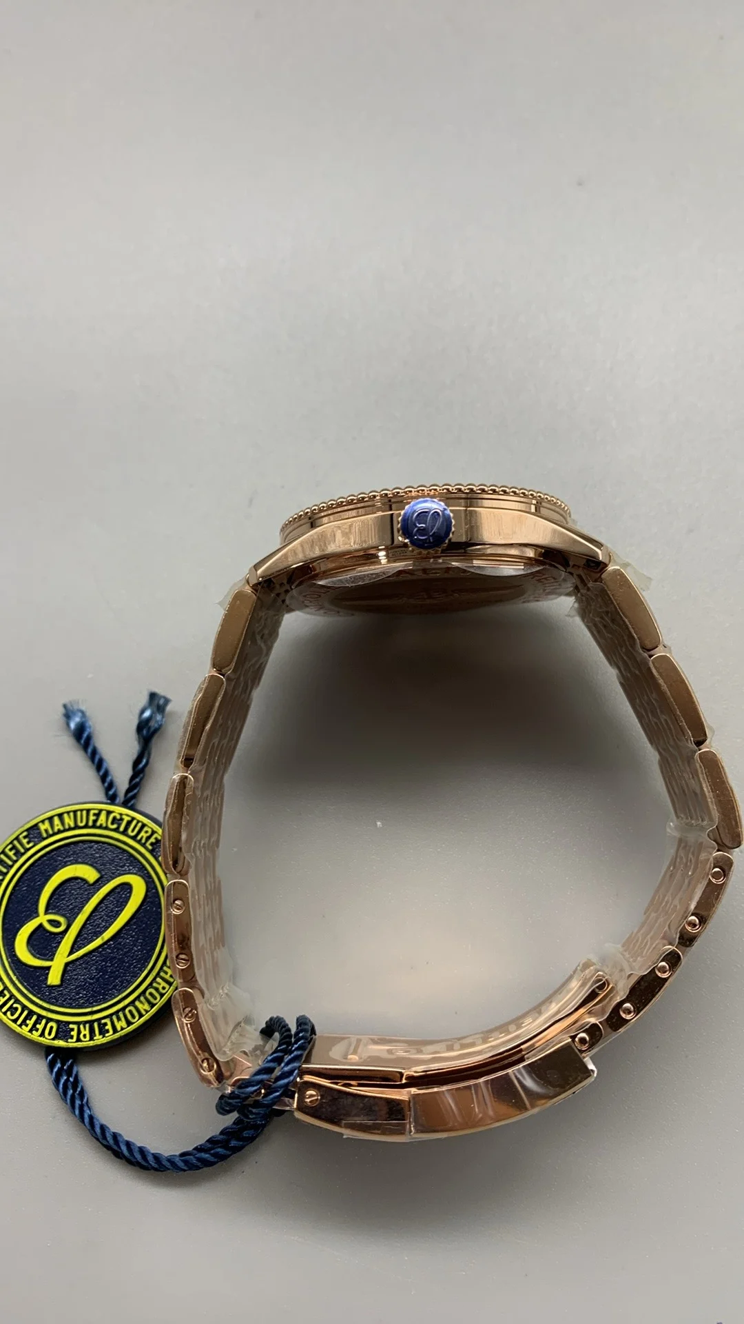 Breitling Navitimer Mother of Pearl β photographed off the sweep