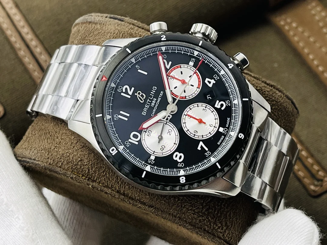 Breitling Panda Black Dial — photographed off the sweep