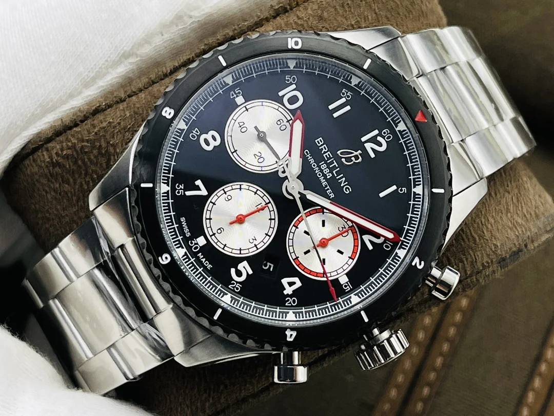 Breitling Panda Black Dial — photographed off the sweep