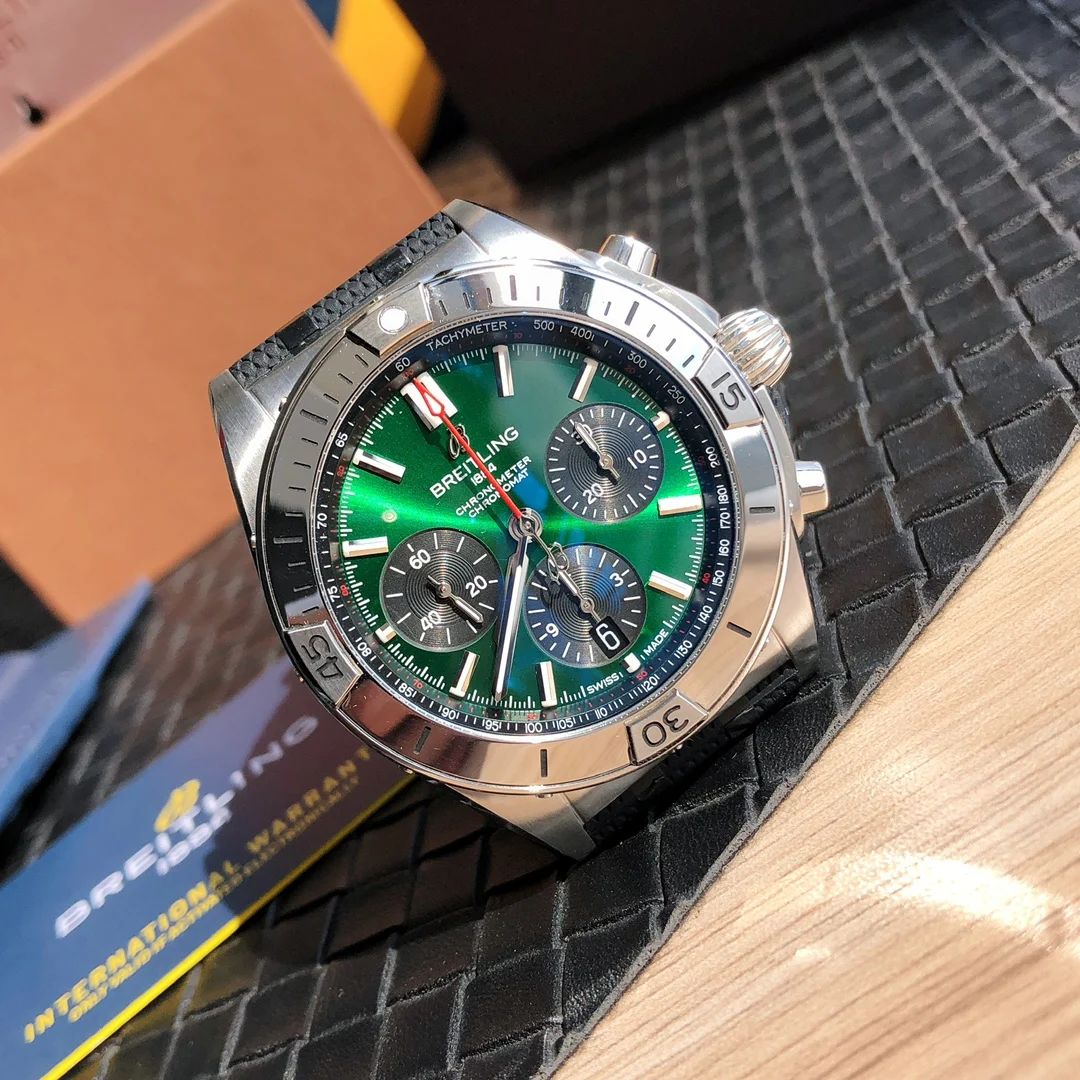 Breitling Panda Steel Green Dial — photographed off the sweep