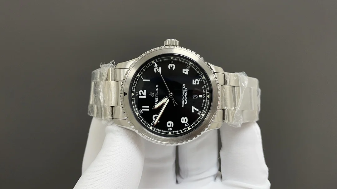 Breitling Steel 41mm — photographed off the sweep