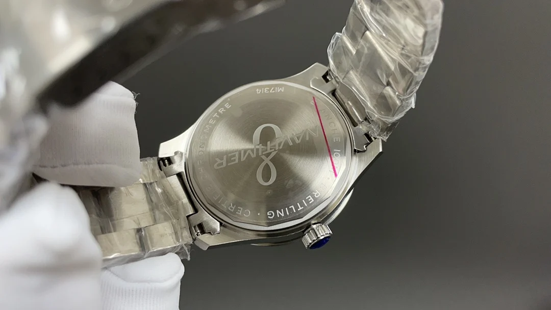 Breitling Steel 41mm — photographed off the sweep
