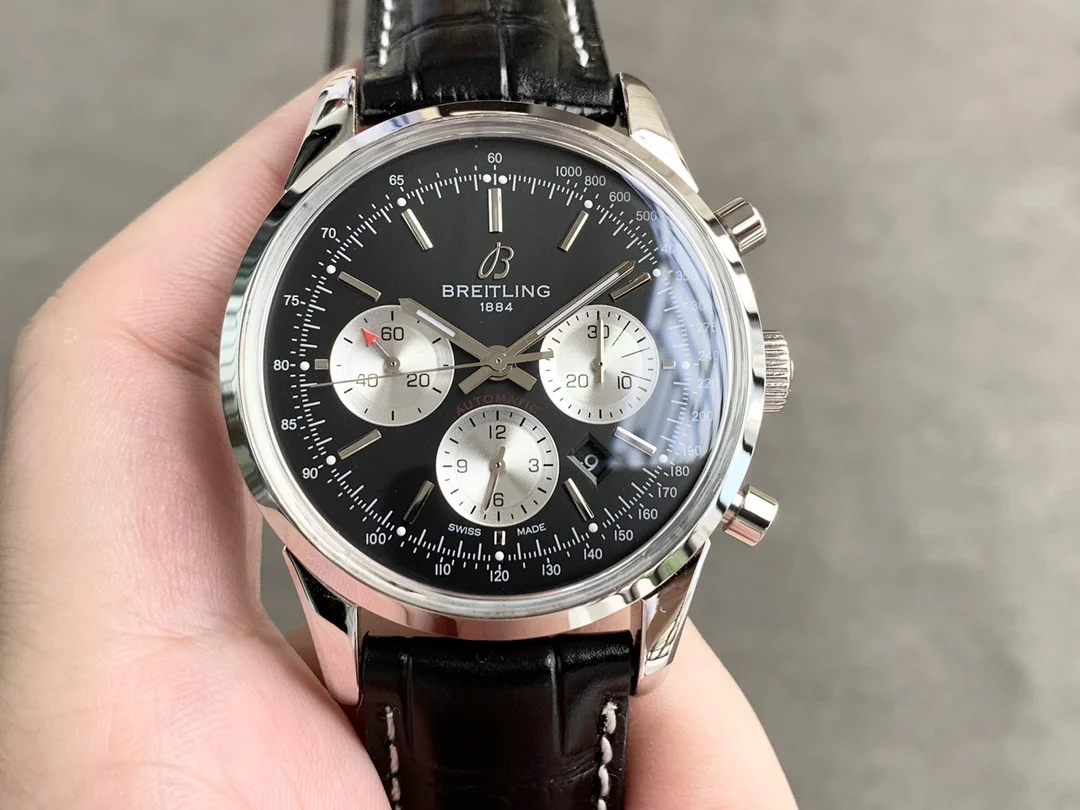 Breitling Steel 43mm — photographed off the sweep