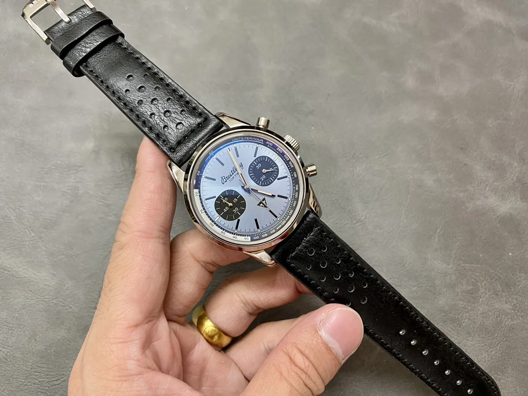 Breitling Steel Black Dial — photographed off the sweep