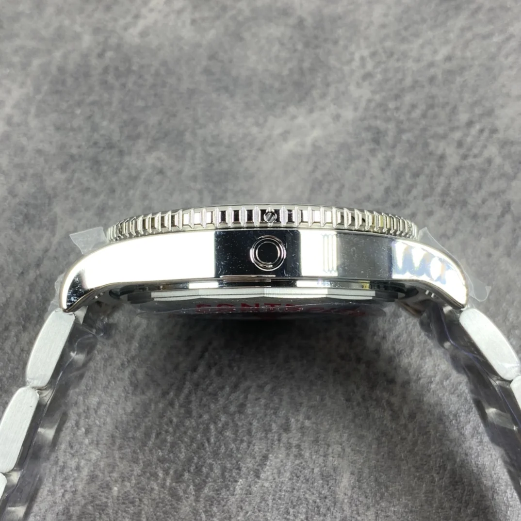 Breitling Superocean Ceramic Red Dial — photographed off the sweep