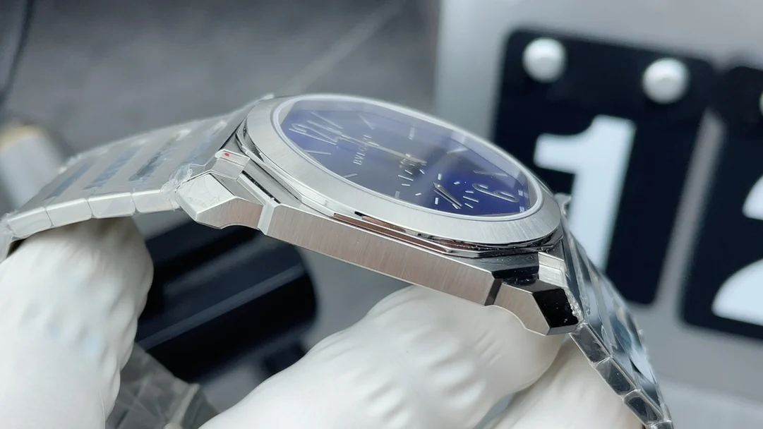 Bulgari Blue Dial — photographed off the sweep