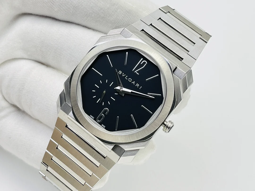 Bulgari Octo Finissimo Ceramic Blue Dial 40mm — photographed off the sweep