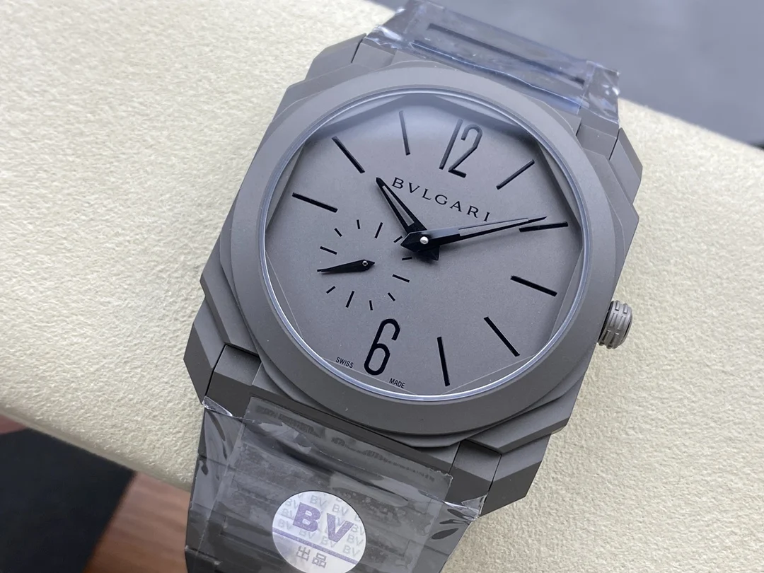 Bulgari Octo Finissimo Ceramic Blue Dial 40mm — photographed off the sweep