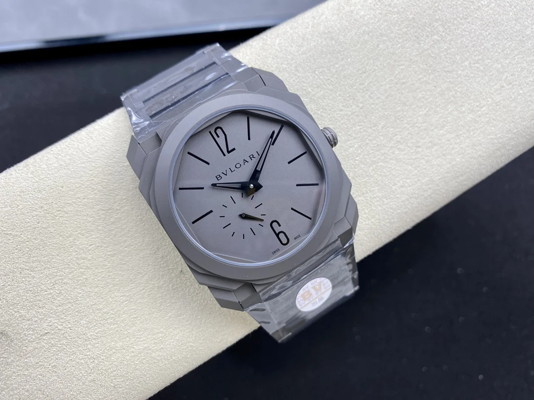 Bulgari Octo Finissimo Ceramic Blue Dial 40mm — photographed off the sweep