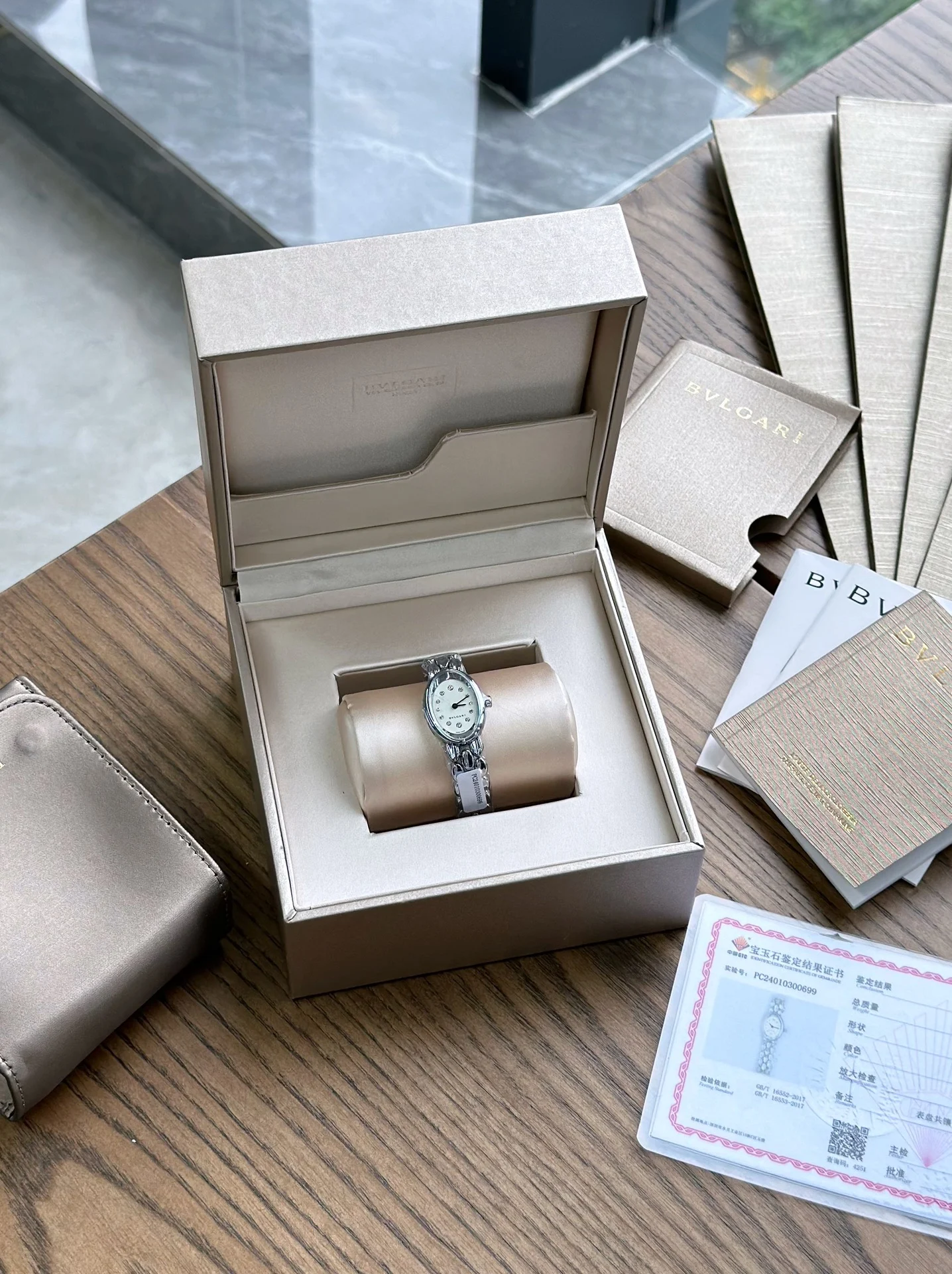 Bulgari Platinum — photographed off the sweep
