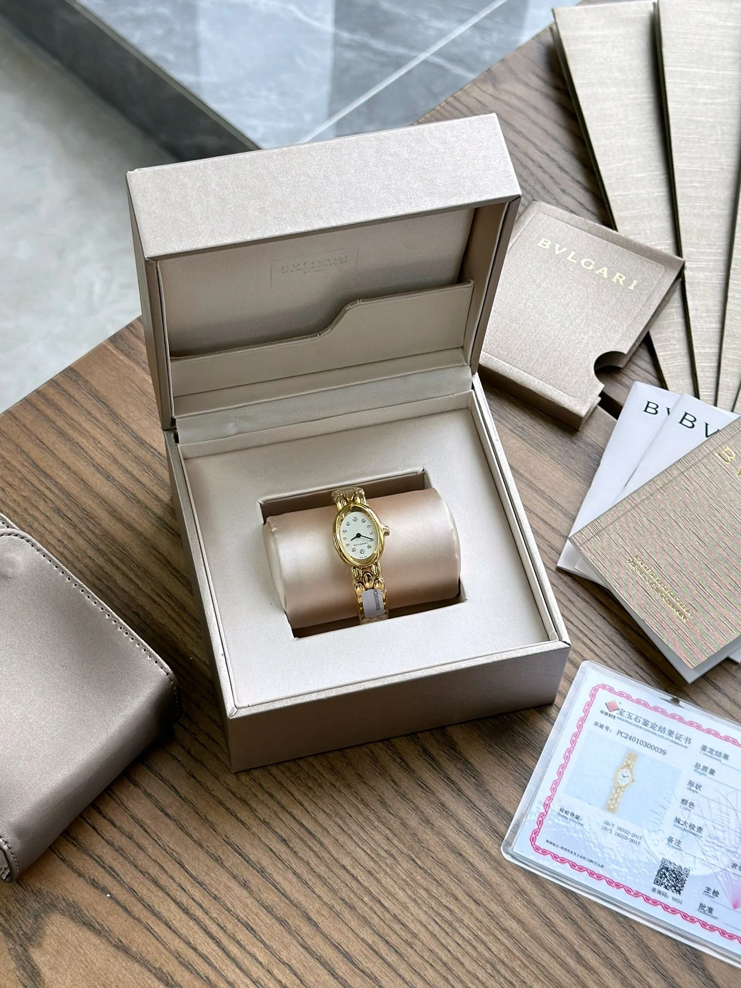 Bulgari Platinum — photographed off the sweep
