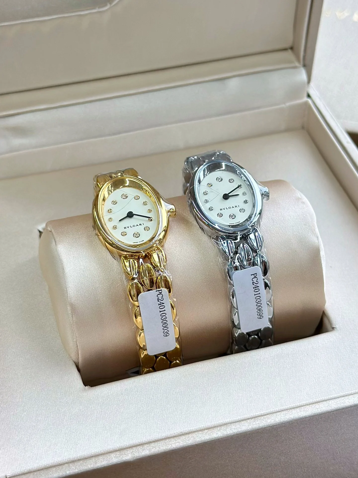 Bulgari Platinum — photographed off the sweep