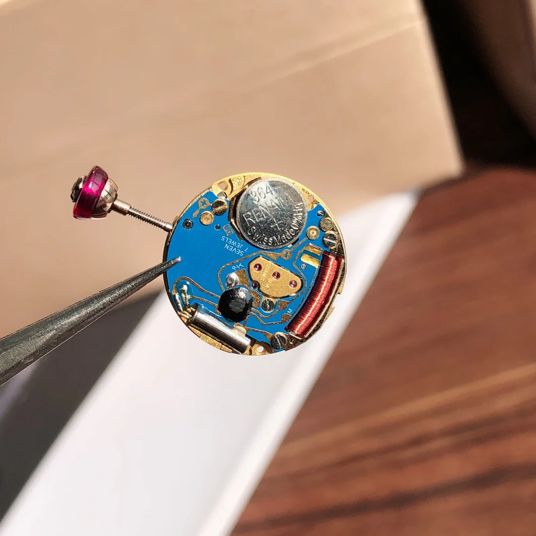 Bulgari Rose Gold 28mm — photographed off the sweep