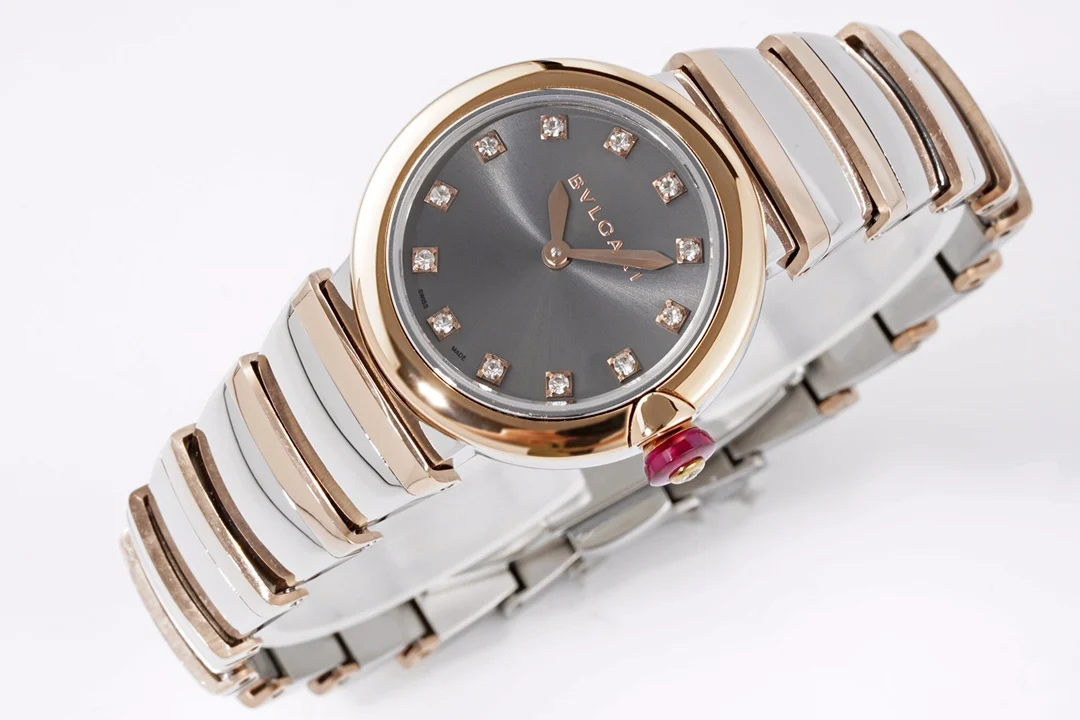 Bulgari Rose Gold Pink Dial Diamond-Set 28mm — detail