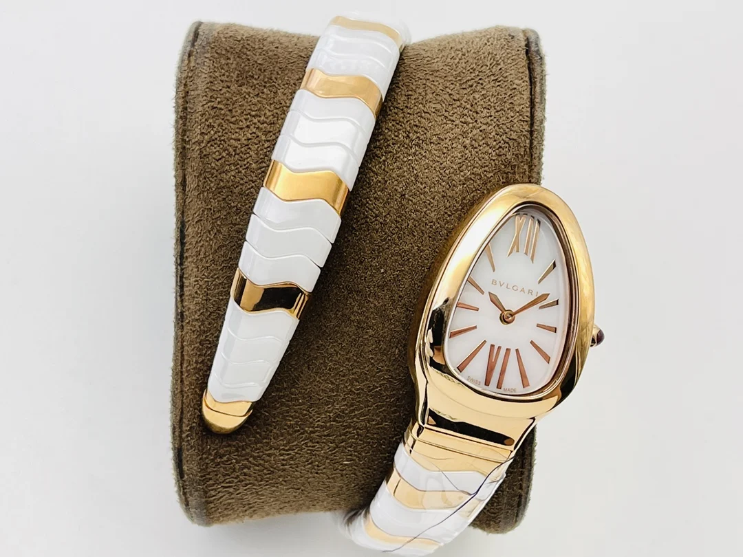 Bulgari Serpenti Ceramic — photographed off the sweep